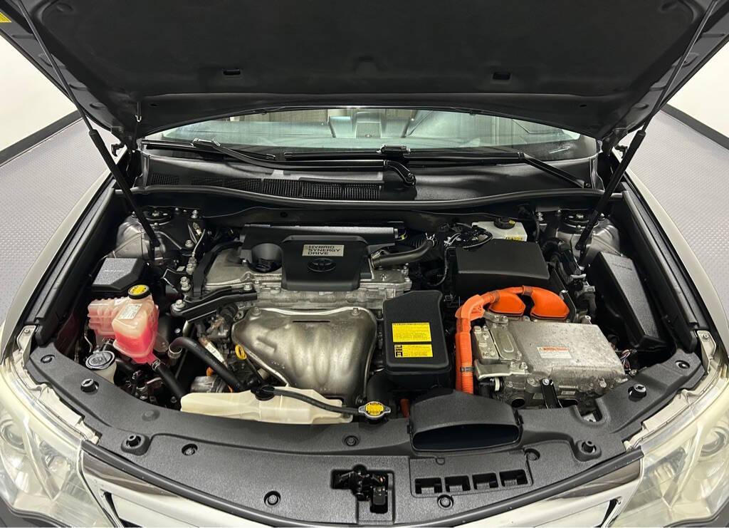 used 2013 Toyota Camry Hybrid car, priced at $8,999