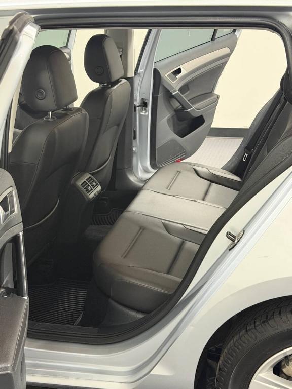 used 2015 Volkswagen Golf SportWagen car, priced at $8,999