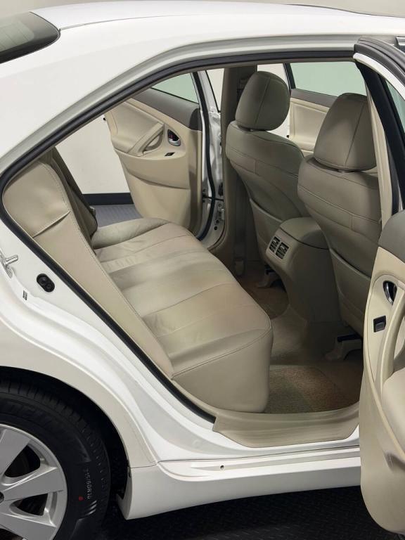 used 2009 Toyota Camry Hybrid car, priced at $6,999