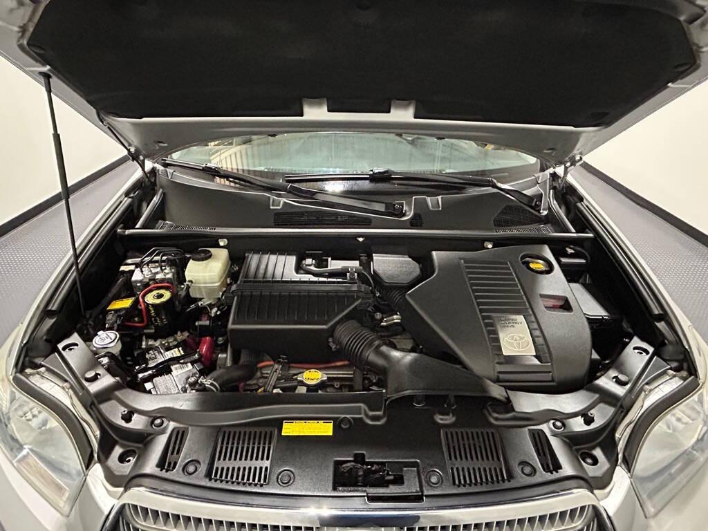 used 2010 Toyota Highlander Hybrid car, priced at $9,499