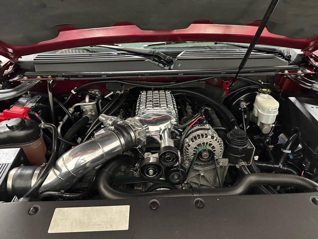 used 2010 Cadillac Escalade car, priced at $29,999