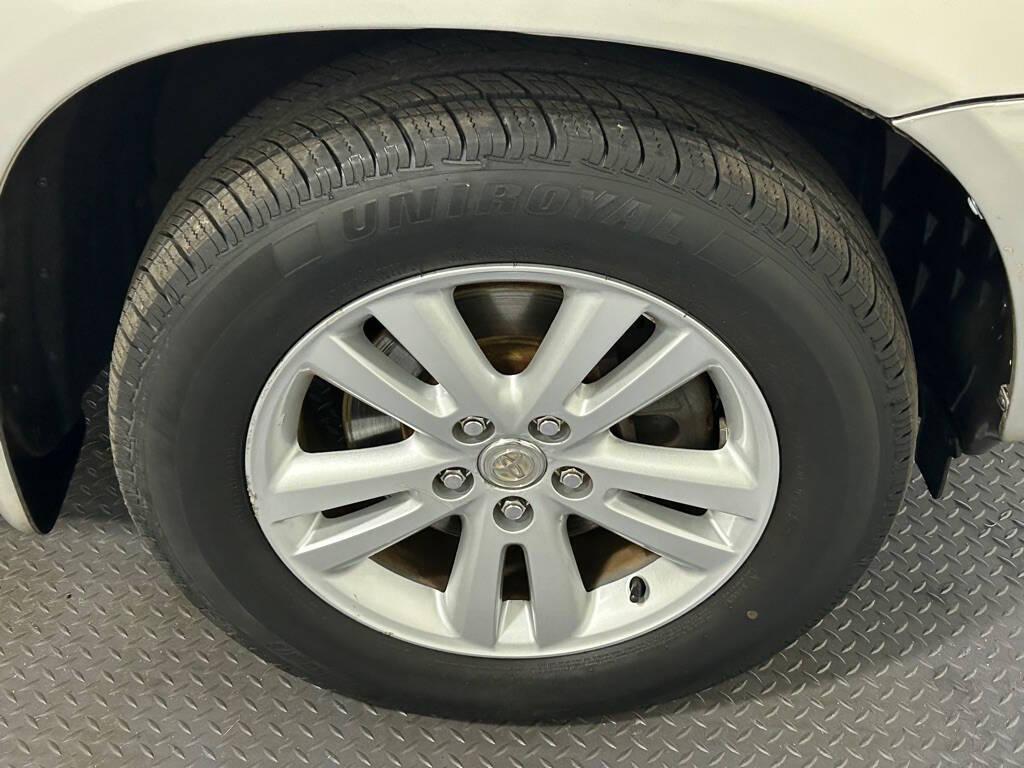 used 2006 Toyota Highlander Hybrid car, priced at $7,999