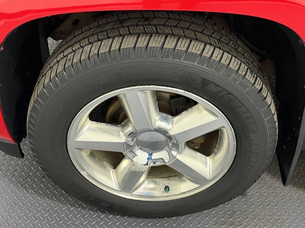 used 2011 Chevrolet Avalanche car, priced at $12,999