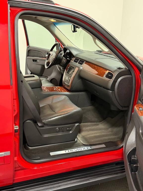 used 2011 Chevrolet Avalanche car, priced at $12,999