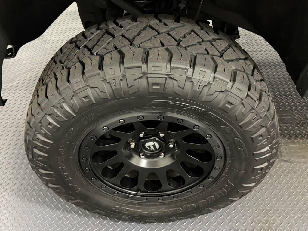 used 2015 Chevrolet Suburban car, priced at $24,999