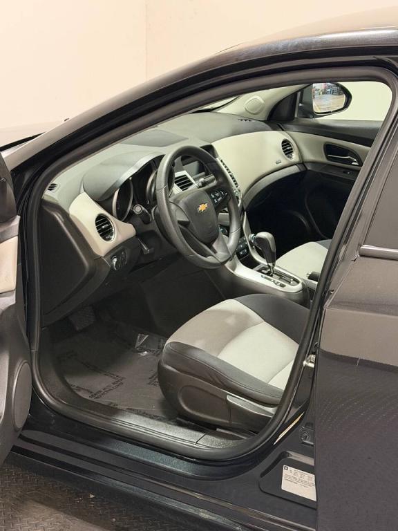 used 2016 Chevrolet Cruze Limited car, priced at $7,999