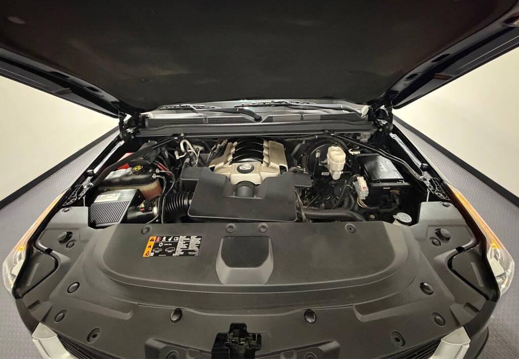 used 2019 Cadillac Escalade ESV car, priced at $22,999