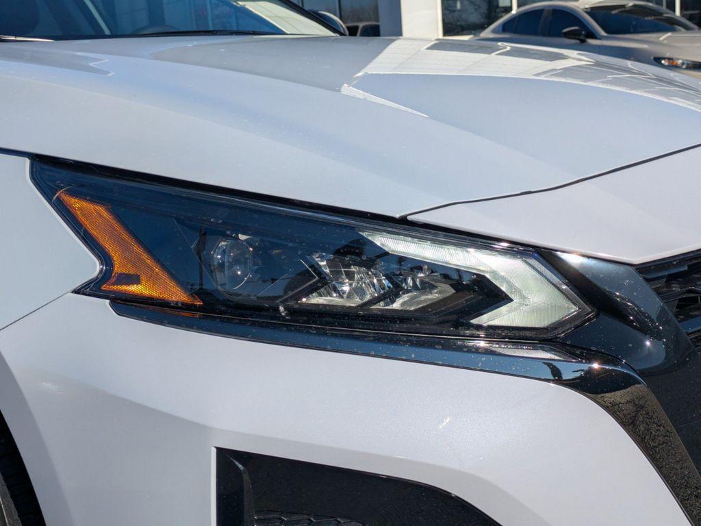 new 2025 Nissan Altima car, priced at $25,995