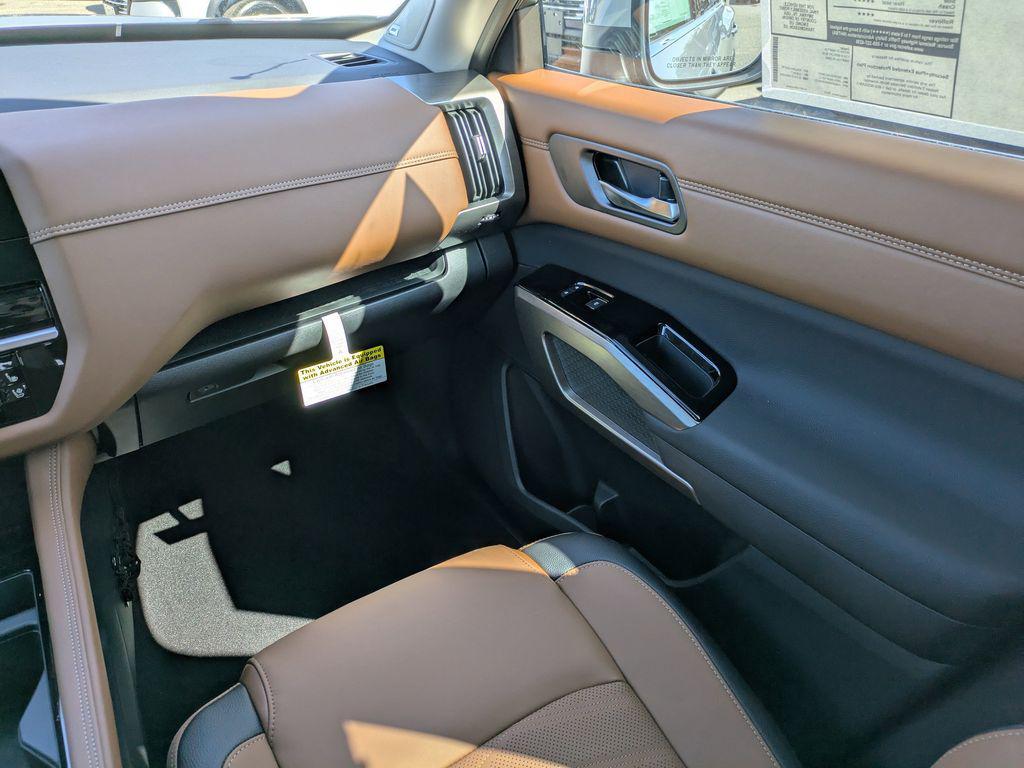 new 2025 Nissan Pathfinder car, priced at $49,122