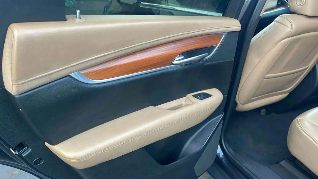 used 2017 Cadillac XT5 car, priced at $17,610