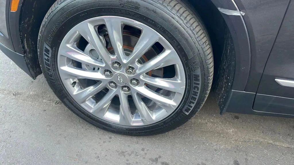 used 2017 Cadillac XT5 car, priced at $17,610