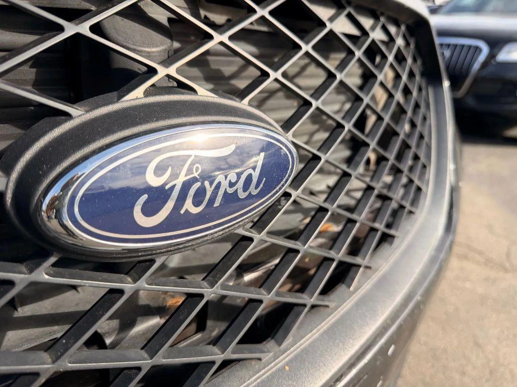 used 2013 Ford Taurus car, priced at $5,991