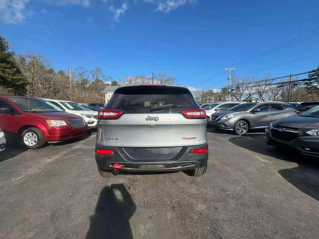used 2016 Jeep Cherokee car, priced at $12,991