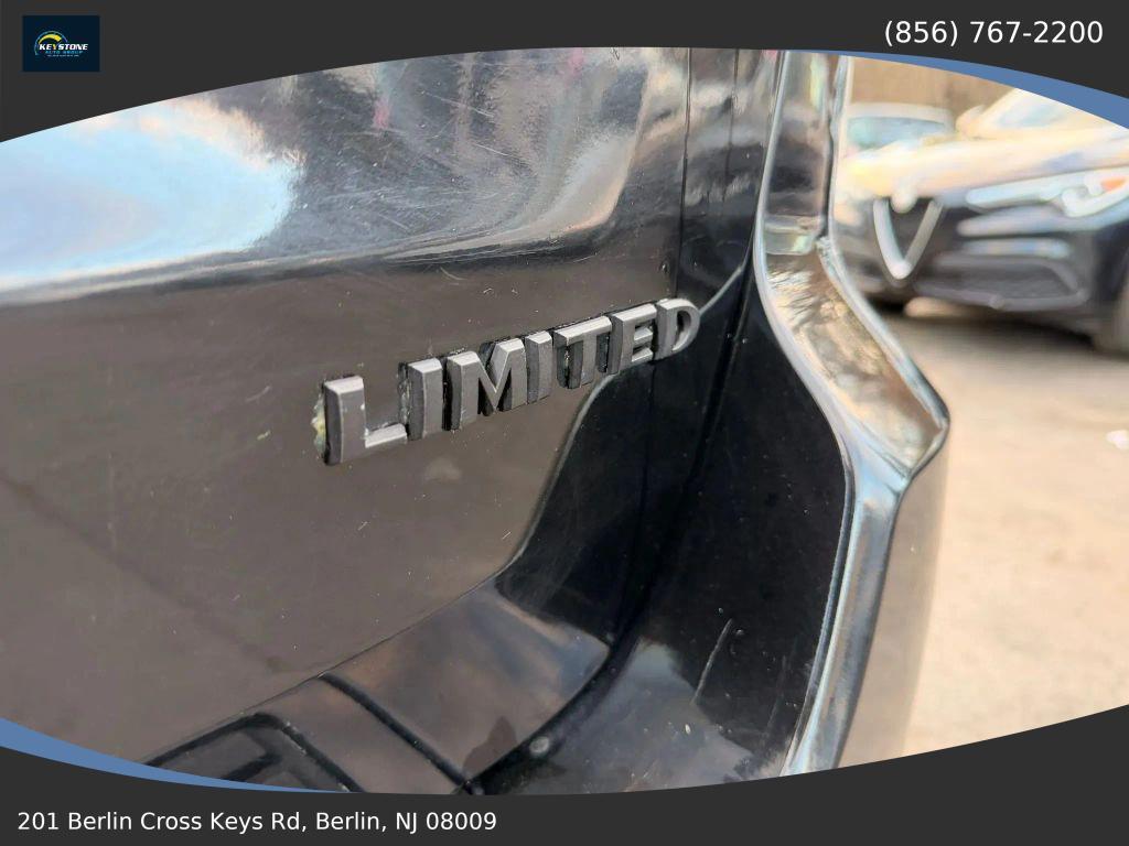 used 2017 Jeep Grand Cherokee car, priced at $12,892