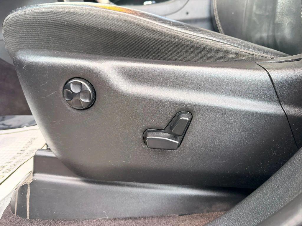 used 2017 Jeep Grand Cherokee car, priced at $12,991