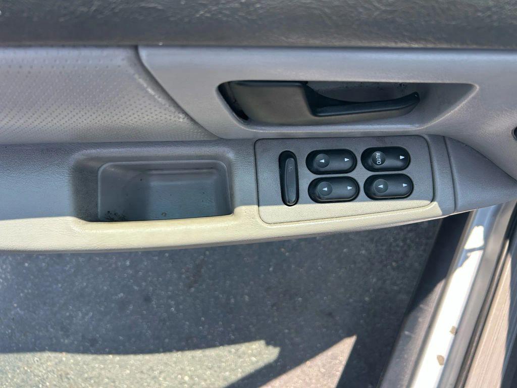 used 2005 Mercury Sable car, priced at $4,991