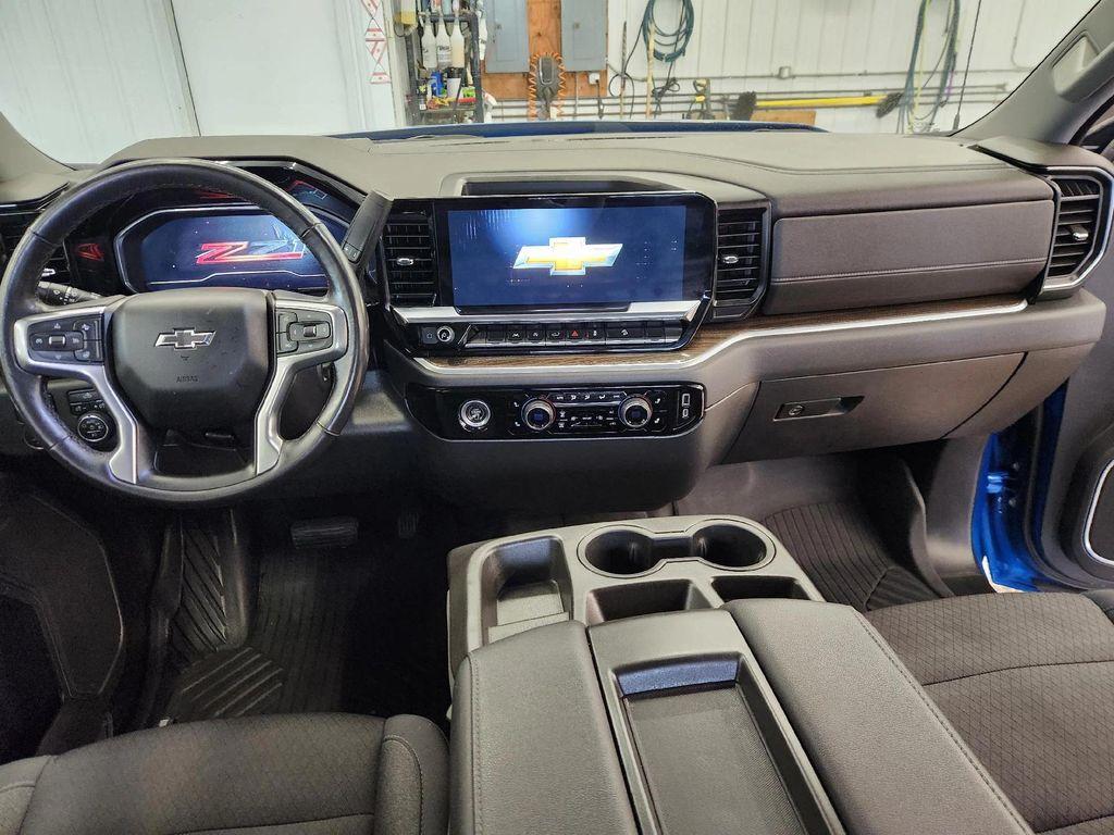 used 2022 Chevrolet Silverado 1500 car, priced at $38,995