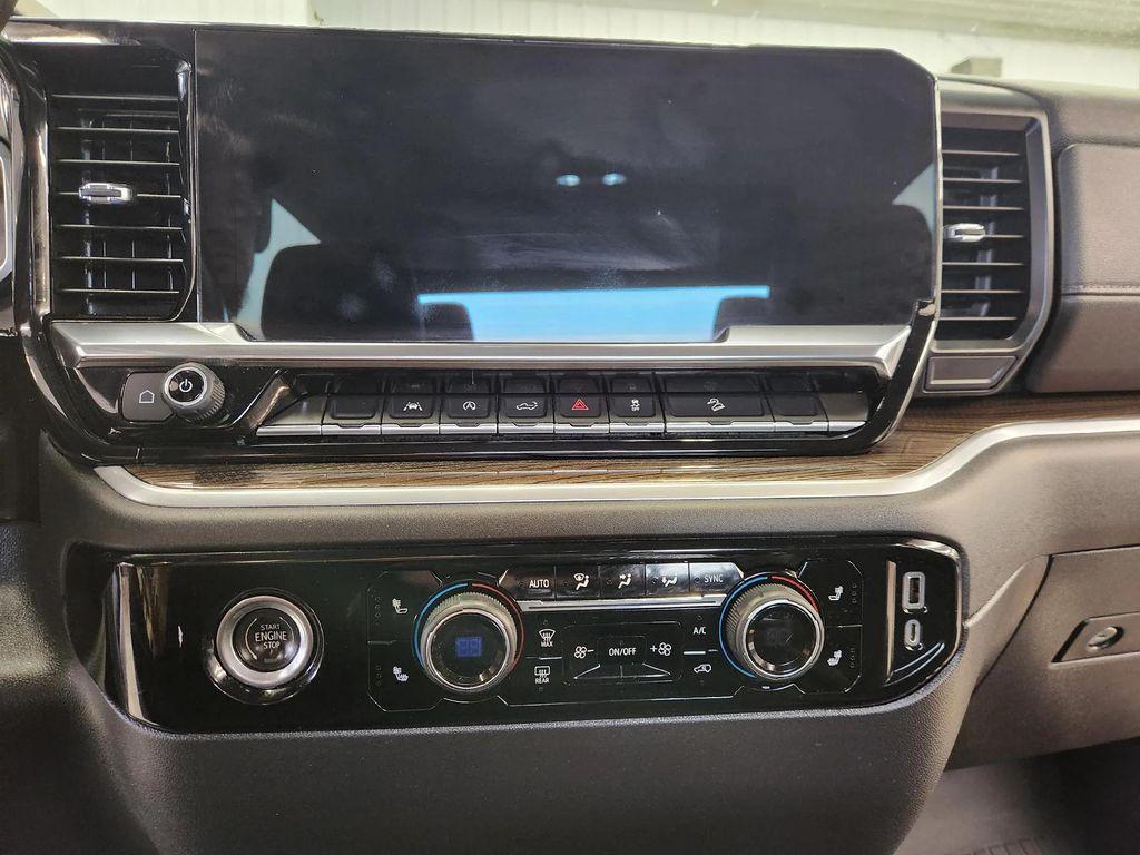 used 2022 Chevrolet Silverado 1500 car, priced at $38,995