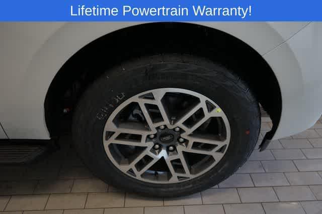 new 2026 Ford Expedition car, priced at $73,050