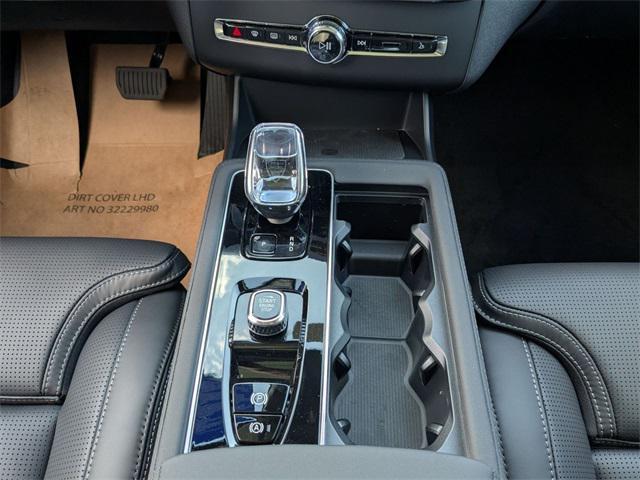 new 2026 Volvo XC90 Plug-In Hybrid car, priced at $83,995