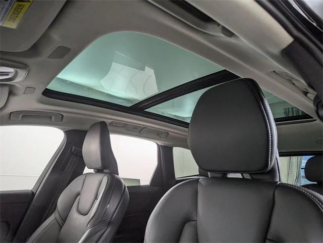 used 2022 Volvo XC60 car, priced at $31,200