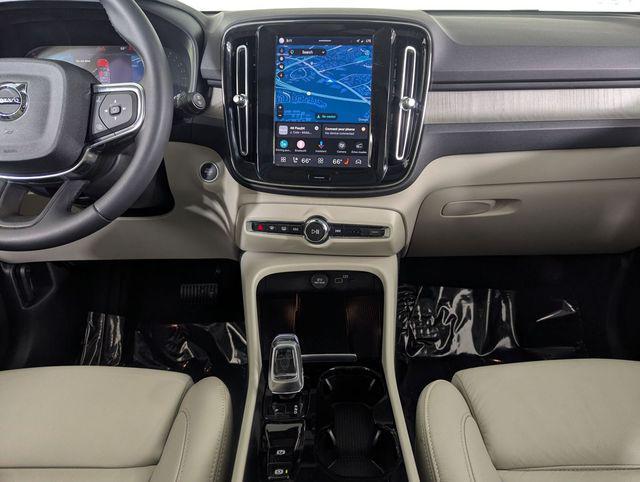 used 2023 Volvo XC40 car, priced at $25,800