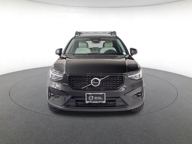 used 2023 Volvo XC40 car, priced at $25,800