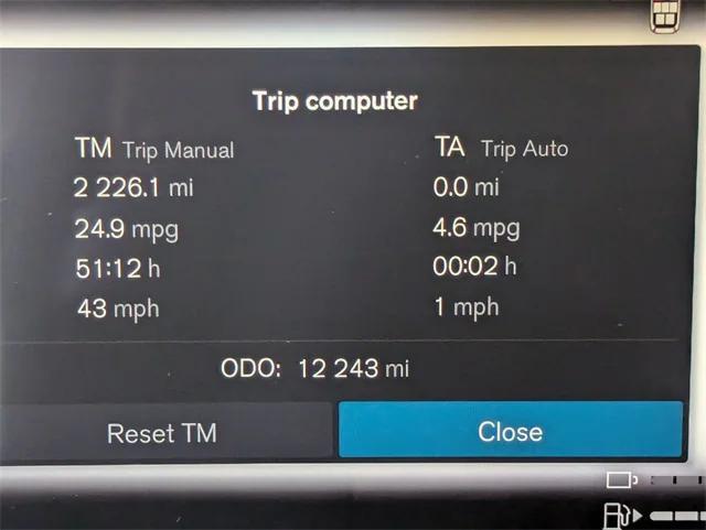 used 2025 Volvo XC90 Plug-In Hybrid car, priced at $70,000