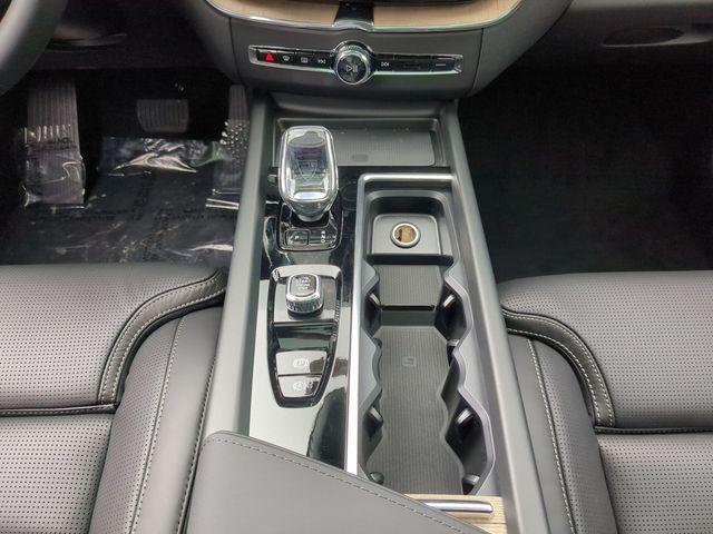 new 2026 Volvo XC60 Plug-In Hybrid car, priced at $70,705