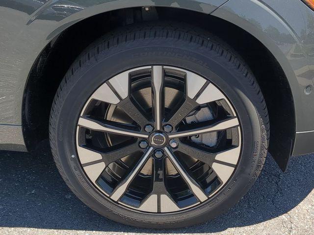 new 2026 Volvo XC60 Plug-In Hybrid car, priced at $69,205