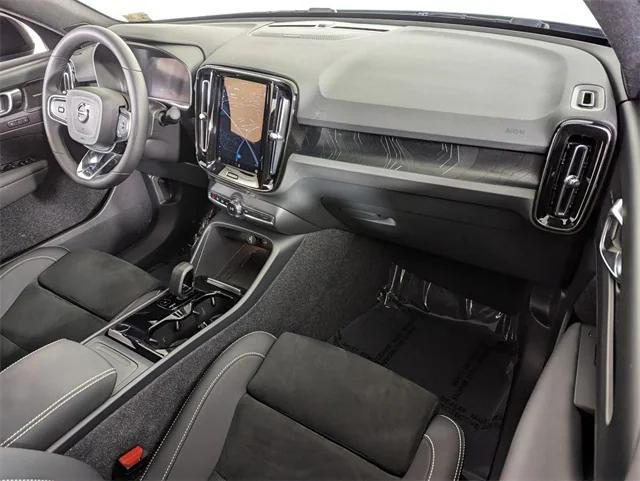 used 2023 Volvo C40 Recharge Pure Electric car, priced at $27,500