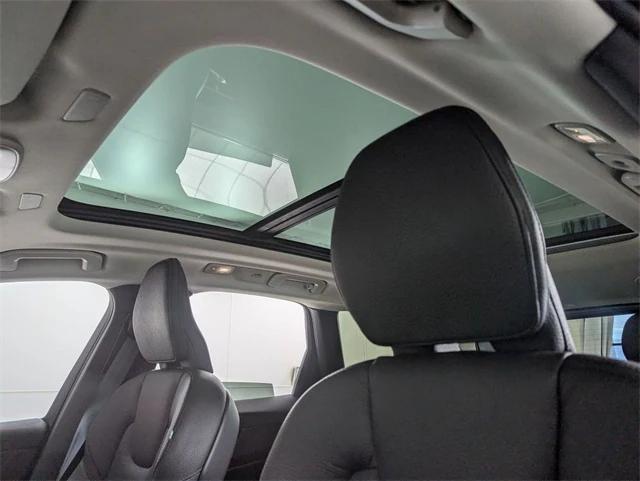 used 2024 Volvo XC60 car, priced at $31,500