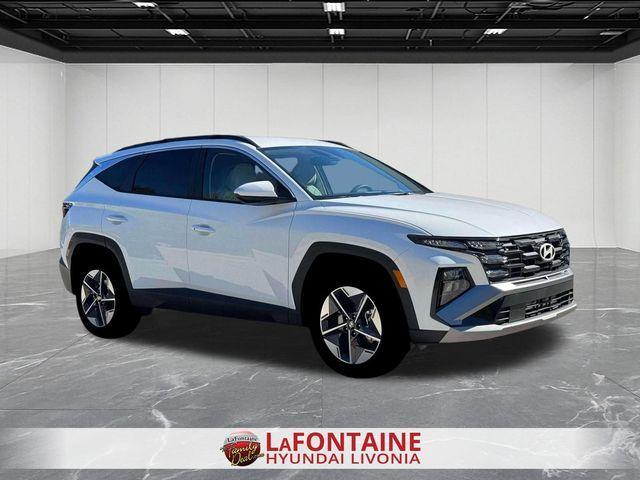 new 2026 Hyundai TUCSON Hybrid car, priced at $35,701