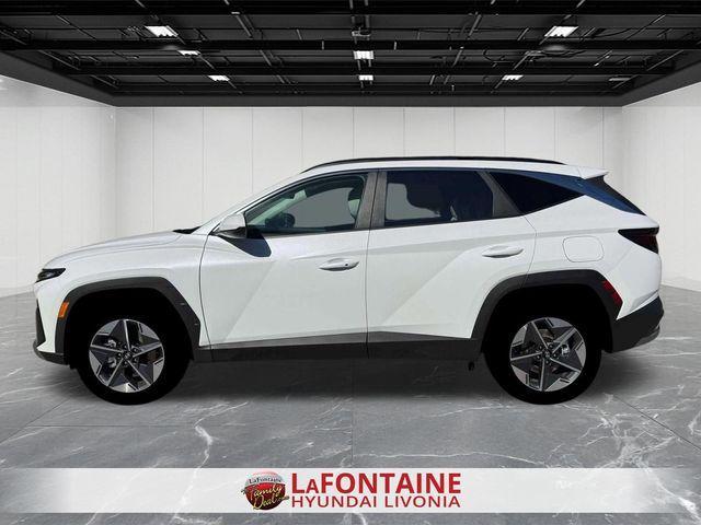 new 2026 Hyundai TUCSON Hybrid car, priced at $35,701