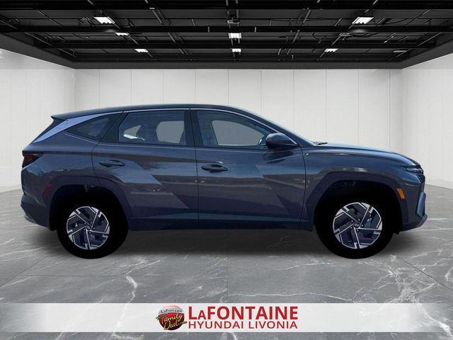 new 2026 Hyundai TUCSON Hybrid car, priced at $33,320