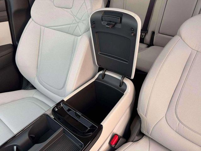 new 2026 Hyundai TUCSON Hybrid car, priced at $33,320