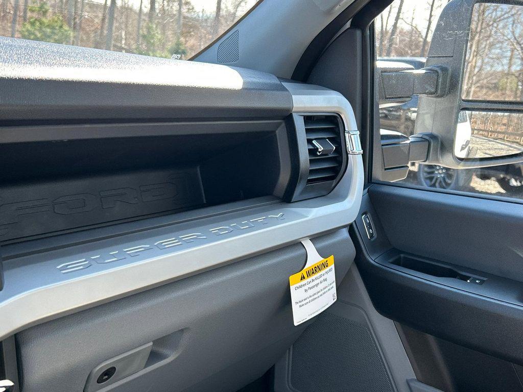 new 2026 Ford F-350 car, priced at $62,695