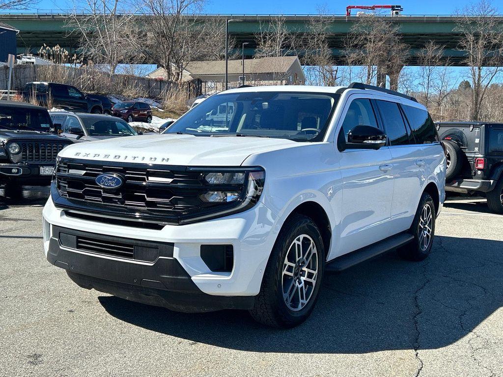 used 2025 Ford Expedition car, priced at $60,498
