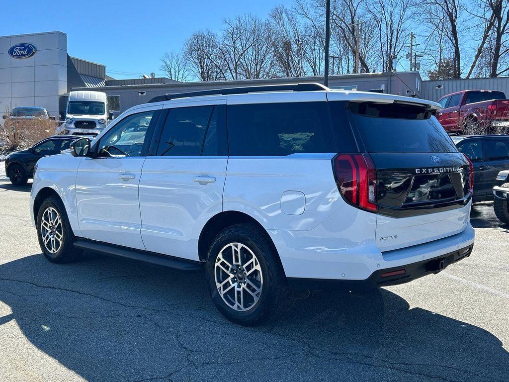 used 2025 Ford Expedition car, priced at $60,498
