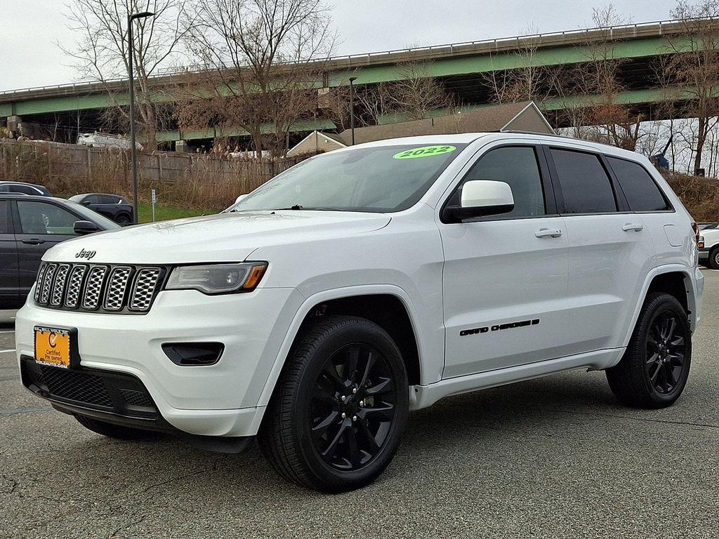 used 2022 Jeep Grand Cherokee car, priced at $25,496