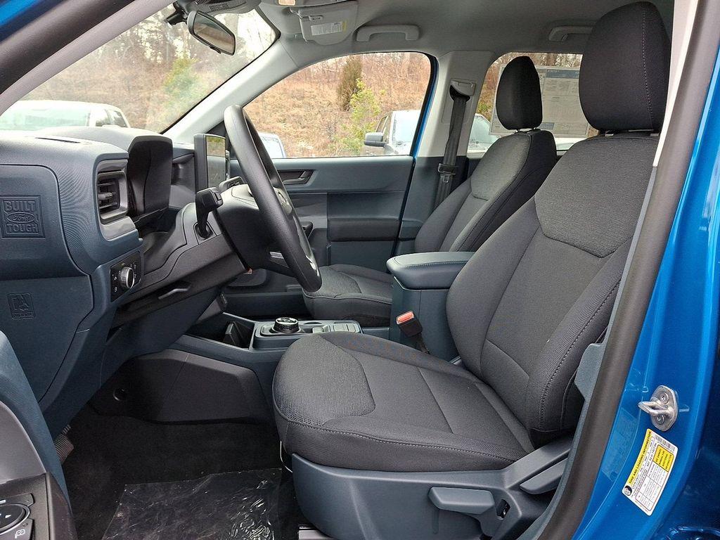 new 2025 Ford Maverick car, priced at $33,080