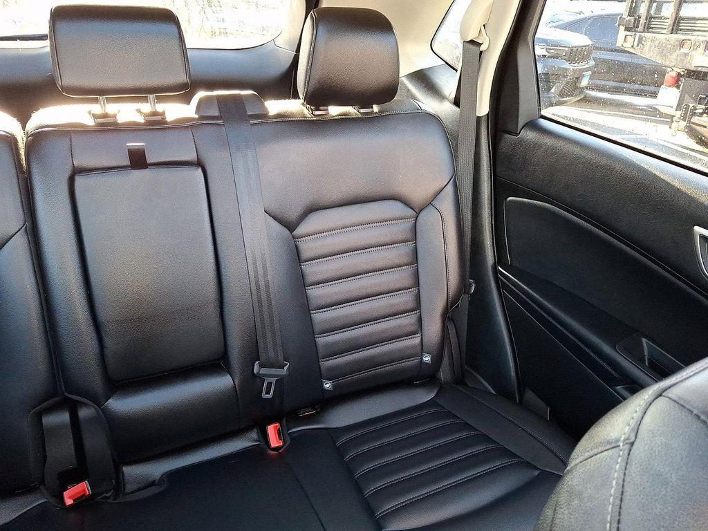 used 2022 Ford Edge car, priced at $23,097