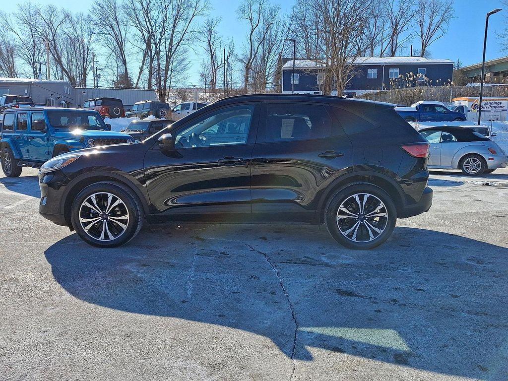 used 2022 Ford Escape car, priced at $25,990