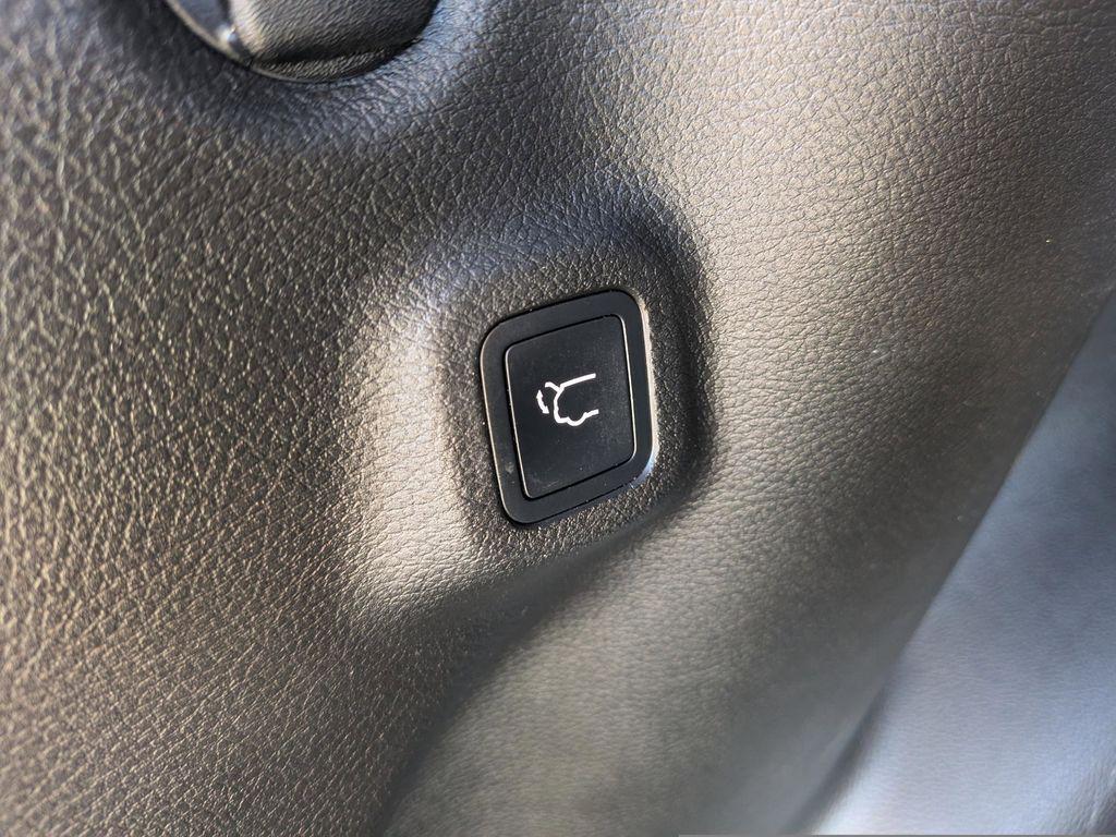 used 2023 Jeep Compass car, priced at $20,018