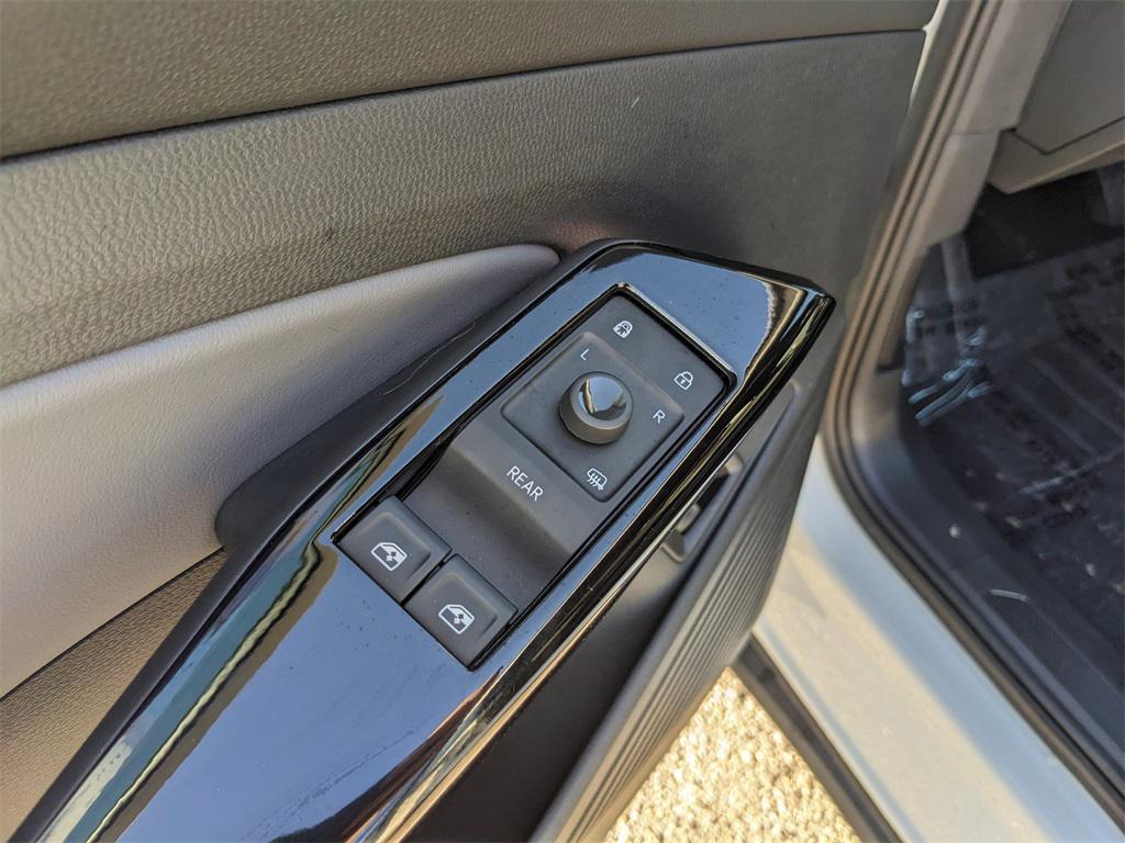 used 2023 Volkswagen ID.4 car, priced at $20,600