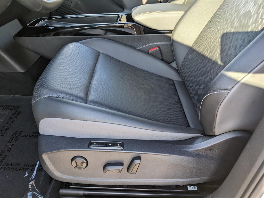 used 2023 Volkswagen ID.4 car, priced at $20,600