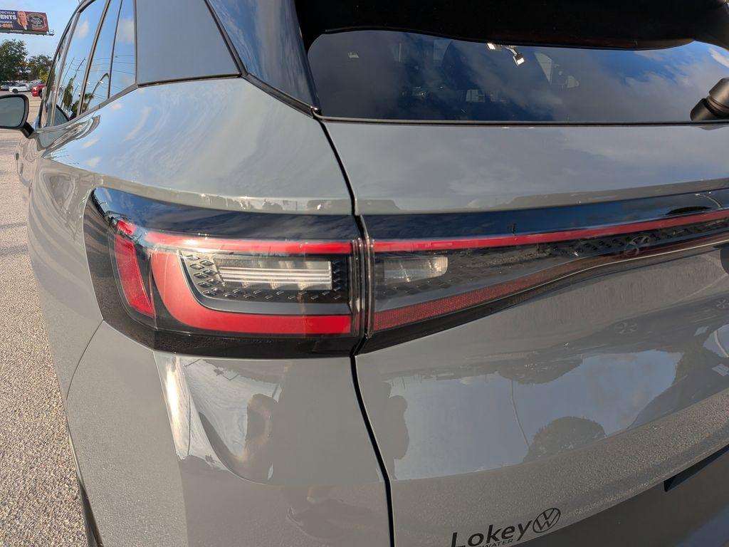 new 2026 Volkswagen ID.4 car, priced at $52,221