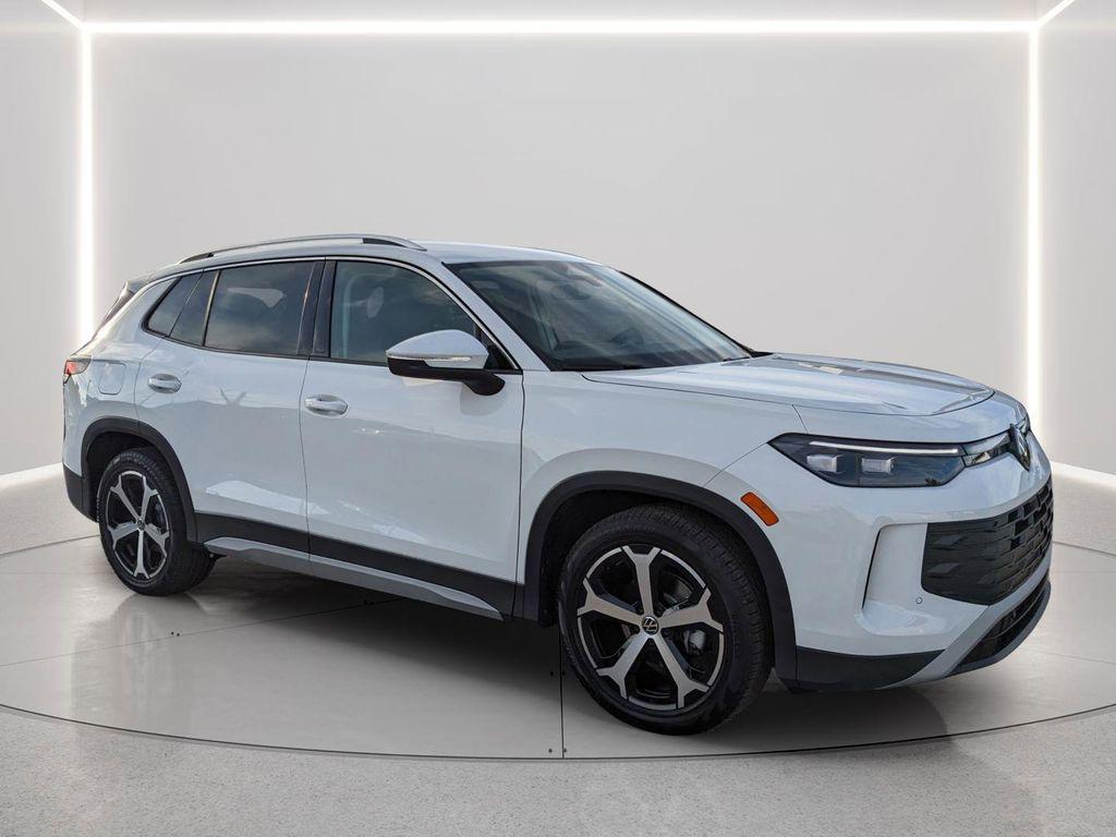 new 2026 Volkswagen Tiguan car, priced at $33,659