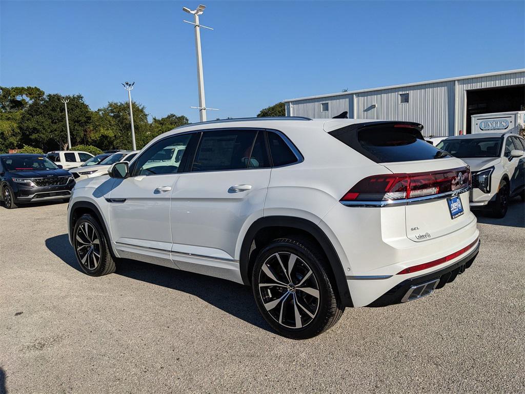 new 2026 Volkswagen Atlas Cross Sport car, priced at $52,261