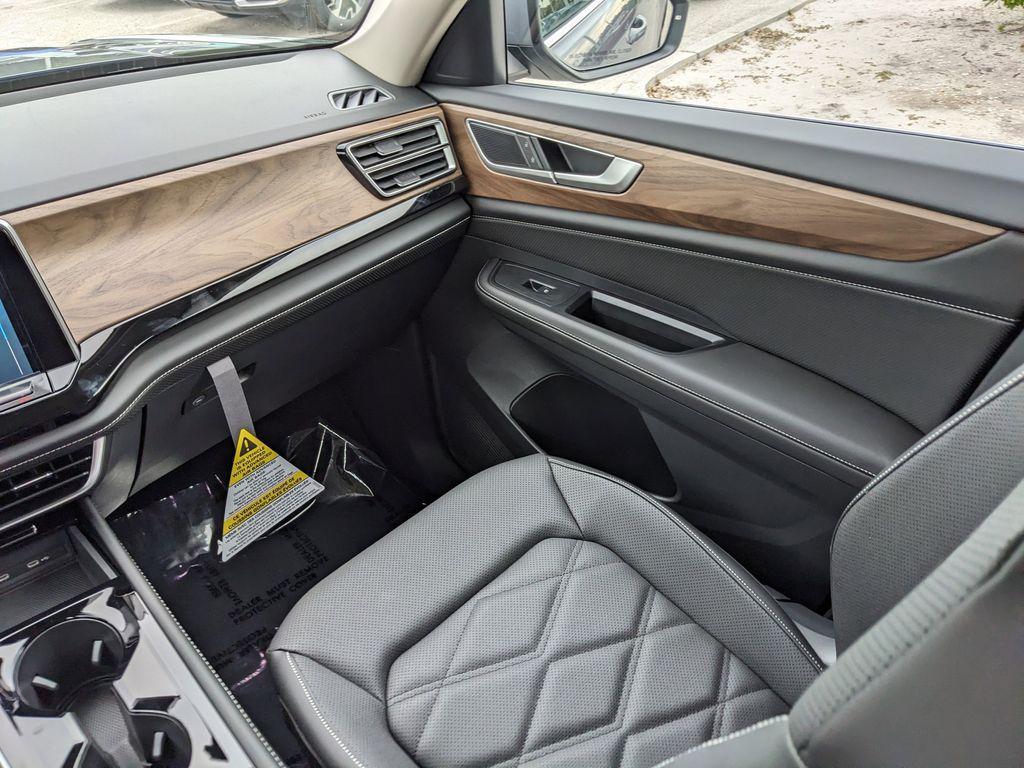 new 2026 Volkswagen Atlas car, priced at $46,216